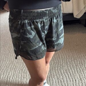 Athleta Camo Women's Shorts-size medium